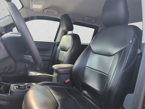 Used 2023 Ford Maverick XLT w/ Black Appearance Package image 17