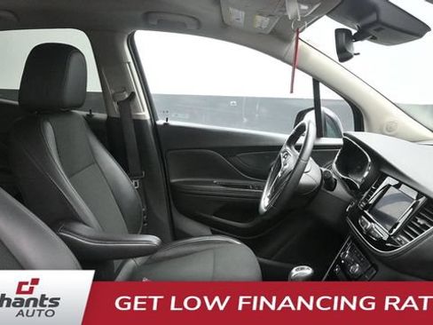 Used 2022 Buick Encore Preferred w/ Safety Package II AWD/4WD image 14