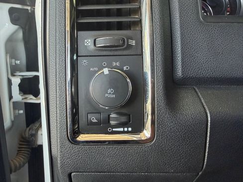 Used 2018 RAM 2500 Laramie w/ Sport Appearance Group AWD/4WD image 19