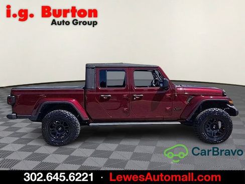 Used 2022 Jeep Gladiator Sport AWD/4WD image 7