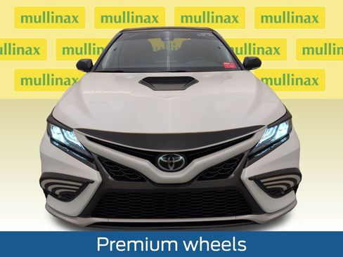 Used 2022 Toyota Camry XSE w/ Navigation Package FWD image 15