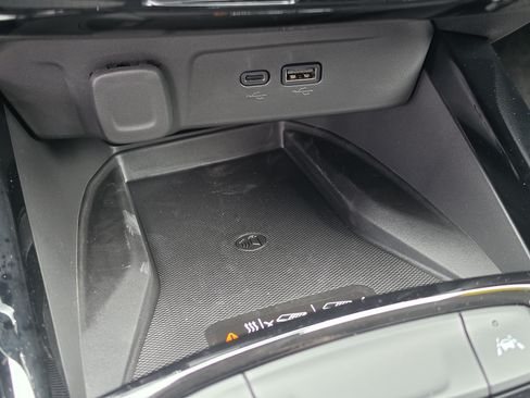 New 2026 Chevrolet Trax LT w/ Sunroof Package FWD image 28