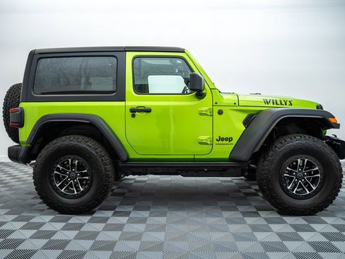 Used 2026 Jeep Wrangler Sport AWD/4WD image 4