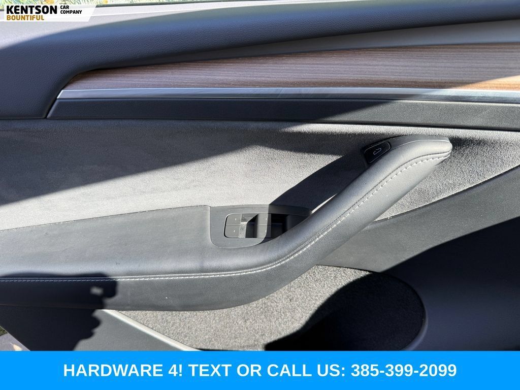 Used 2023 Tesla Model Y Long Range AWD/4WD image 16