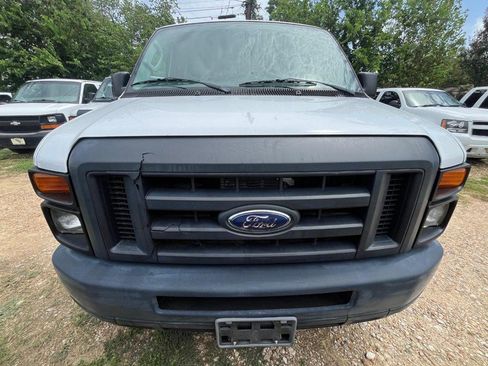 Used 2013 Ford E-350 and Econoline 350 XL w/ PWR Windows & Locks Group RWD image 2