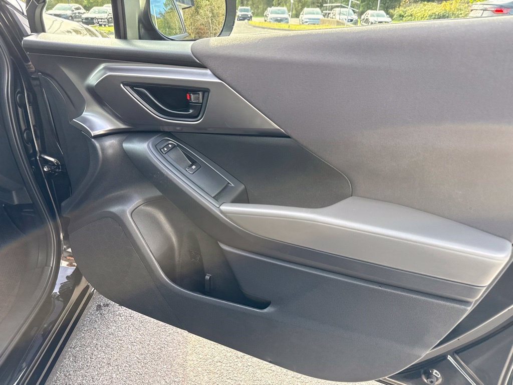 Used 2024 Subaru Impreza 2.0i AWD/4WD image 32