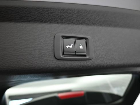 Used 2023 Mitsubishi Outlander SE image 47