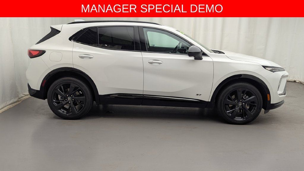 Used 2026 Buick Envision Sport Touring AWD/4WD image 2