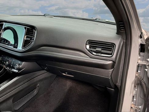 Used 2022 Dodge Durango GT AWD/4WD image 29