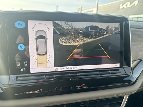 New 2026 Volkswagen Atlas SE image 16