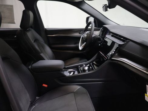 New 2026 Jeep Grand Cherokee L 4WD image 20