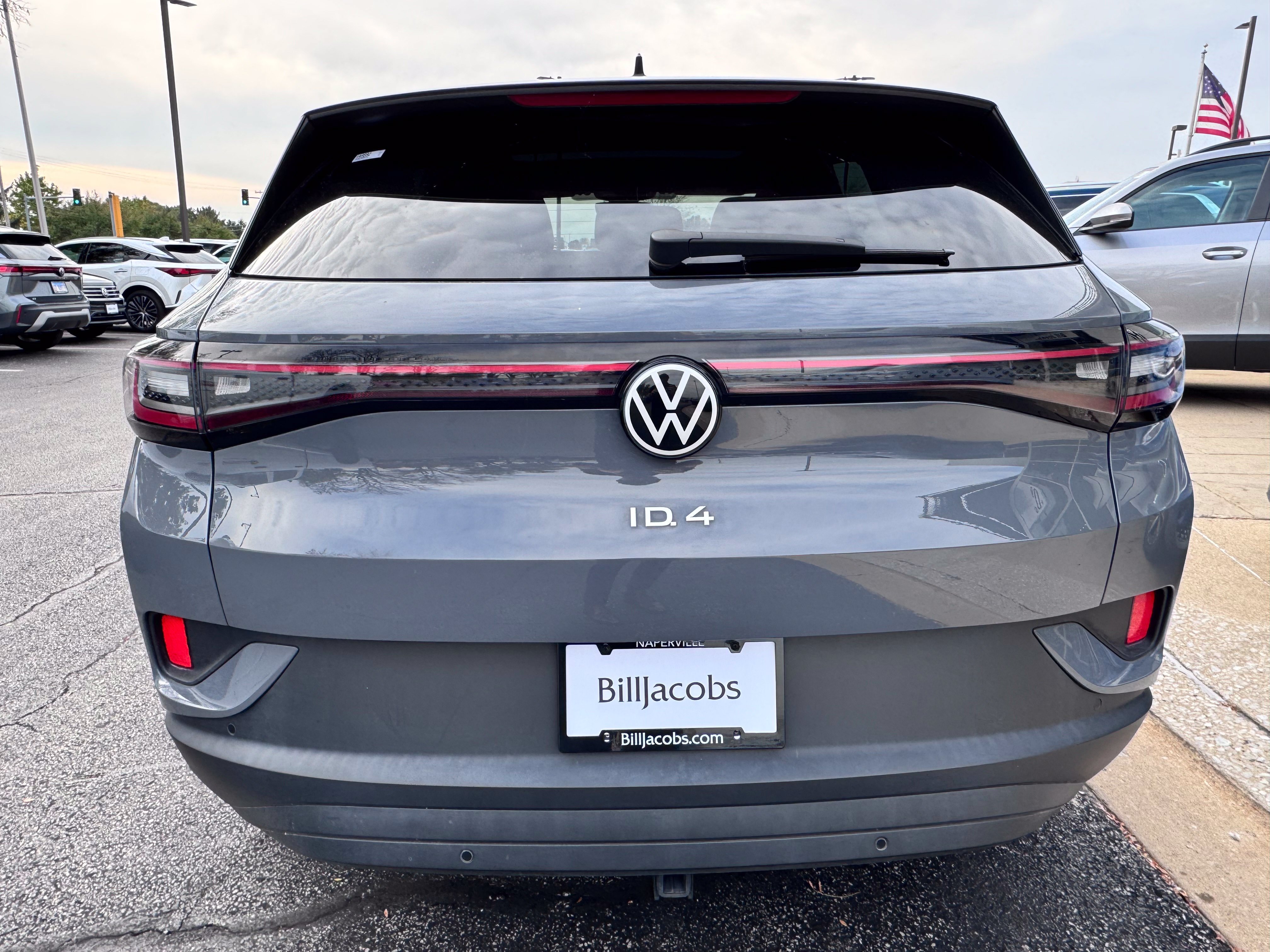 Used 2023 Volkswagen ID.4 Pro S AWD/4WD image 6