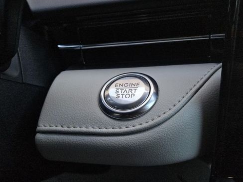 New 2026 Lincoln Nautilus Reserve image 14