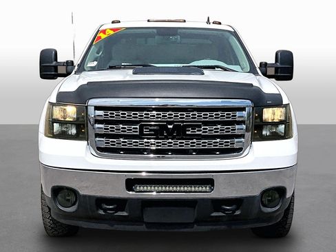 Used 2014 GMC Sierra 2500 SLE w/ Texas Edition AWD/4WD image 3