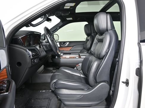 Used 2024 Lincoln Navigator L Reserve w/ Equipment Group 201A AWD/4WD image 22