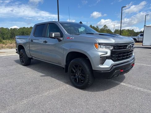 Used 2025 Chevrolet Silverado 1500 LT Trail Boss w/ Convenience Package II AWD/4WD image 19