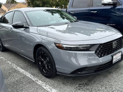 Used 2025 Honda Accord SE image 2