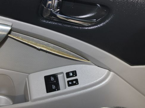 Used 2007 INFINITI G35 Coupe w/ Premium Pkg RWD image 7