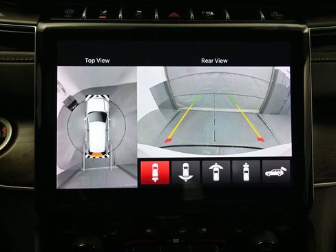 Used 2022 Jeep Grand Cherokee Limited 4xe w/ Luxury Tech Group II image 18