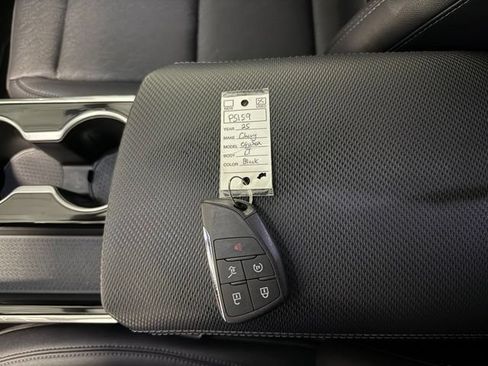 Used 2025 Chevrolet Equinox LT w/ Convenience Package II FWD image 23