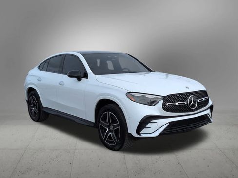 Used 2025 Mercedes-Benz GLC 300 4MATIC image 8