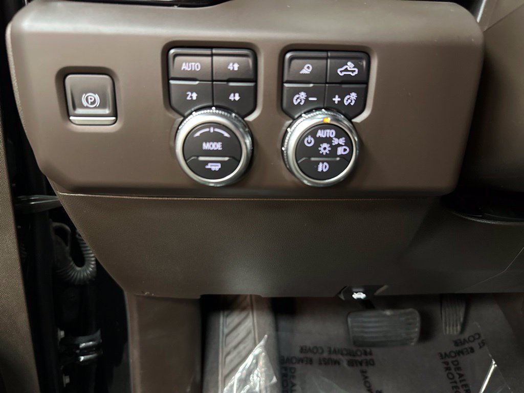 Used 2023 GMC Sierra 1500 Denali w/ Denali Reserve Package AWD/4WD image 33