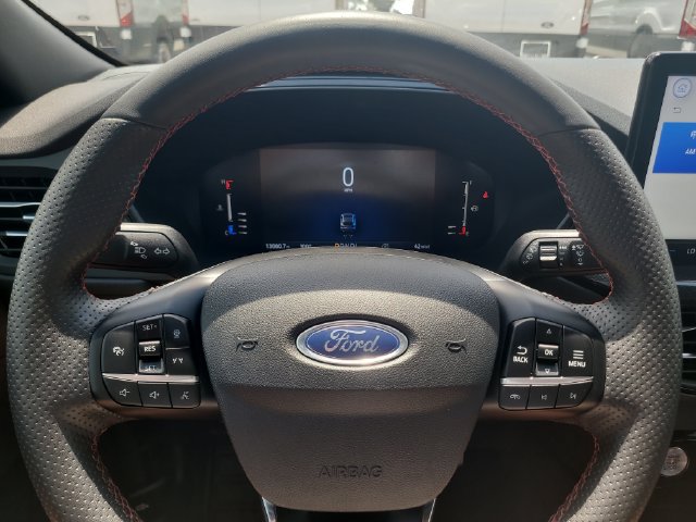 Used 2023 Ford Escape ST-Line w/ Tech Pack #1 FWD image 30