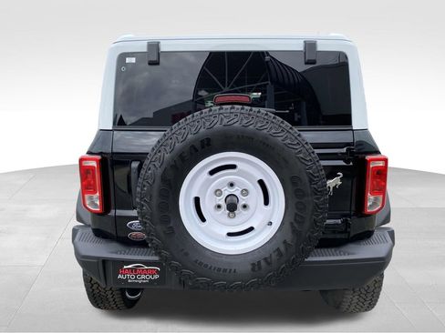 Used 2025 Ford Bronco Heritage Edition image 3