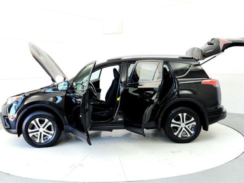 Used 2017 Toyota RAV4 LE w/ All Weather Liner Package AWD/4WD image 10