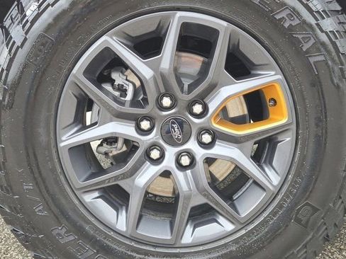 Used 2025 Ford Expedition Tremor image 29