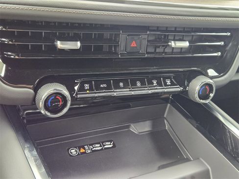 New 2025 Chevrolet Tahoe High Country image 10