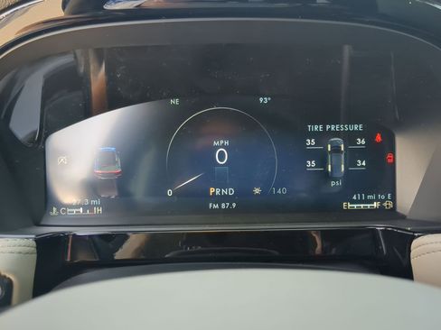 New 2026 Lincoln Corsair Reserve FWD image 14