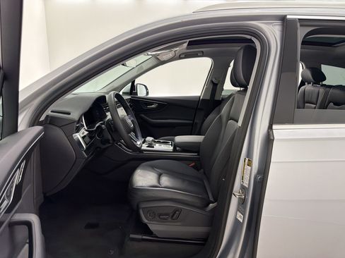 Used 2022 Audi Q7 3.0T Premium Plus w/ Premium Plus Package AWD/4WD image 5