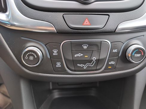 Used 2019 Chevrolet Equinox LT image 23