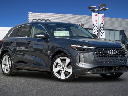 New 2025 Audi Q5 Prestige image 2