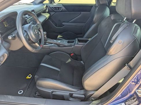 Used 2025 Toyota GR86 Premium RWD image 8