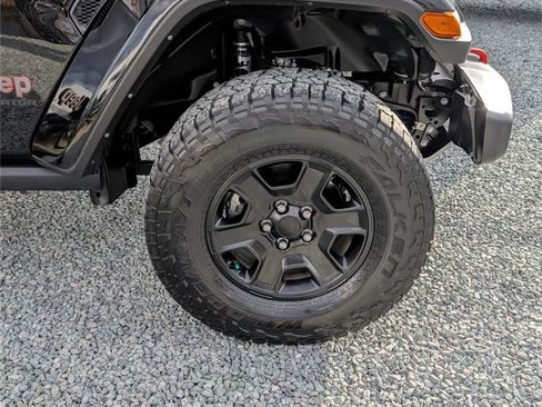 Used 2022 Jeep Gladiator Mojave w/ LED Lighting Group image 10