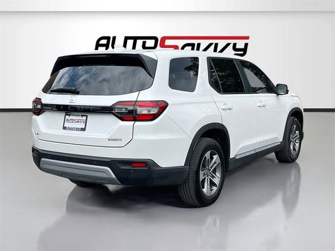 Used 2025 Honda Pilot EX-L image 7
