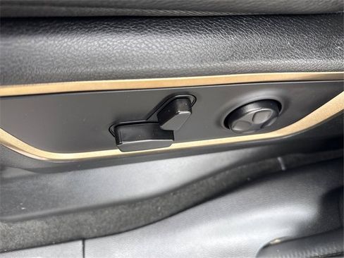 Used 2023 RAM 1500 Limited image 27