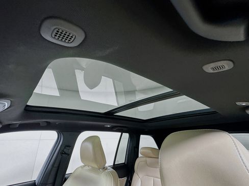 Used 2023 Jeep Grand Cherokee 4WD 4xe image 6