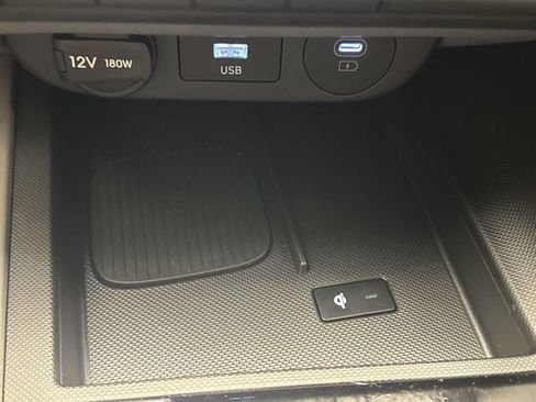 Used 2025 Hyundai Elantra Sport FWD image 16