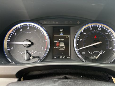 Used 2016 Toyota Highlander XLE image 18