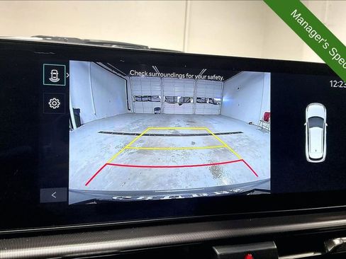 Used 2026 Kia Sportage EX FWD image 27