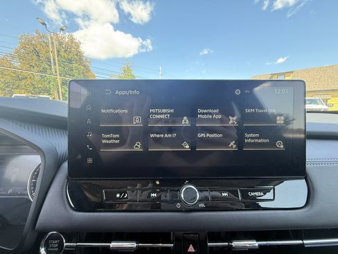 Used 2025 Mitsubishi Outlander SE AWD/4WD image 18
