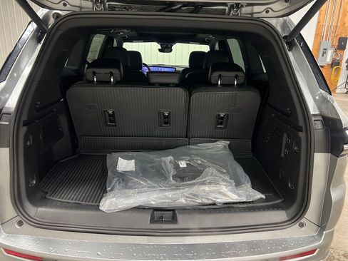 New 2026 Buick Enclave Avenir image 11