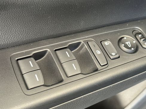 Used 2025 Honda CR-V Sport-L image 13