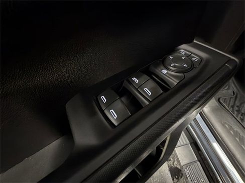 Certified 2021 Chevrolet Silverado 1500 Custom image 21