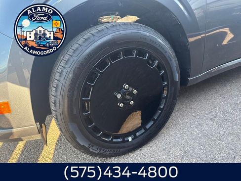 New 2025 Ford Maverick Lobo image 2