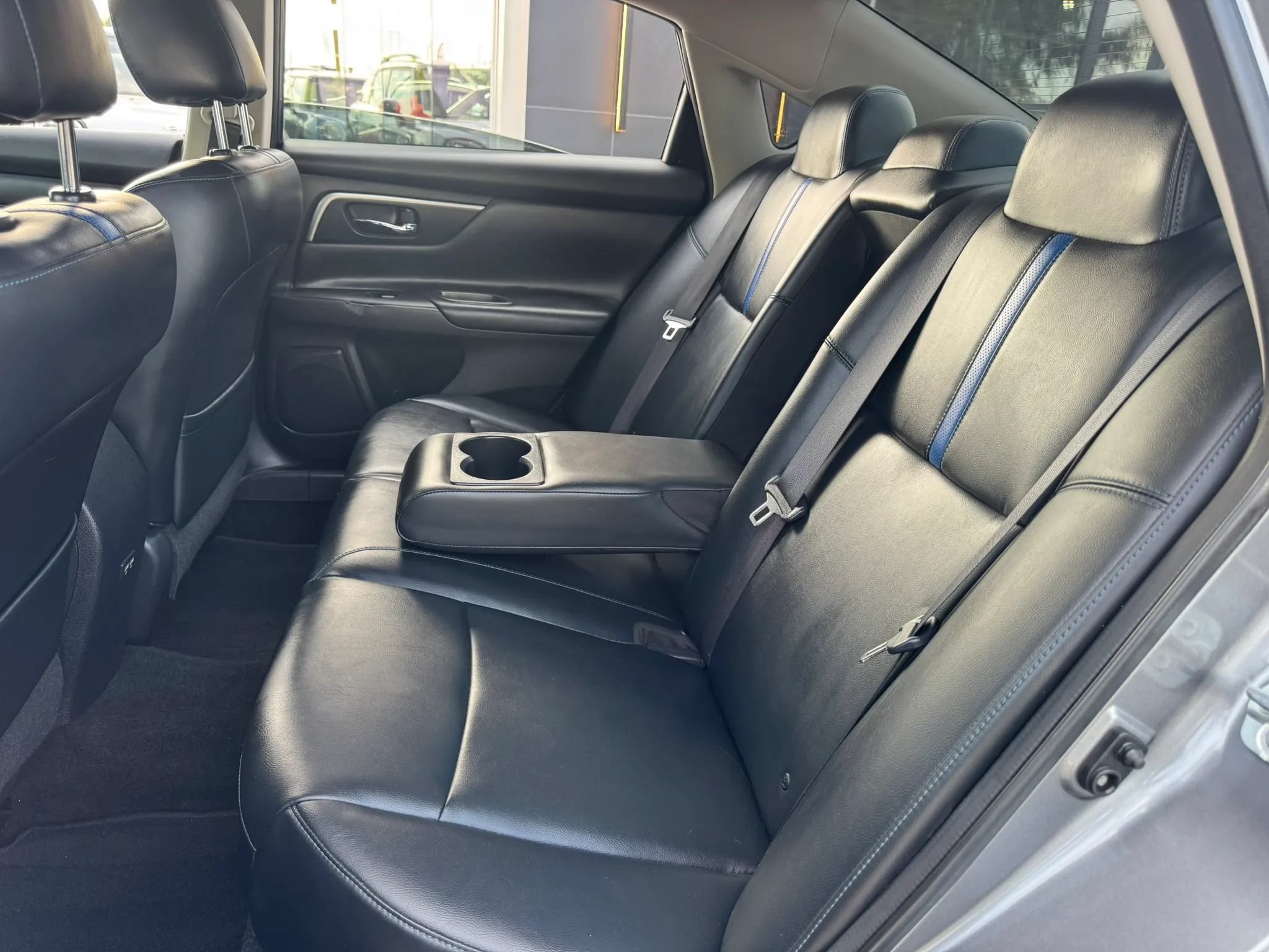 Used 2018 Nissan Altima 2.5 SR w/ SR Midnight Edition FWD image 25