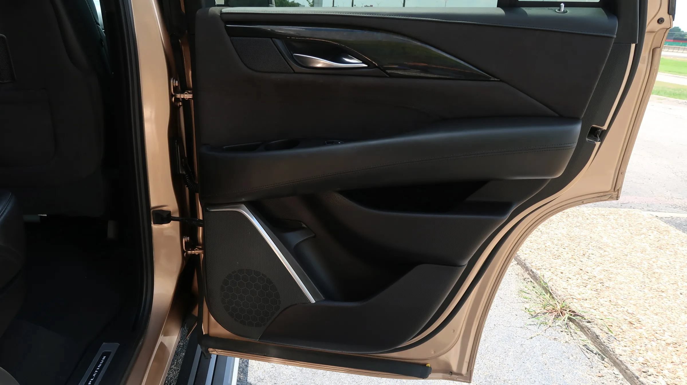 Used 2020 Cadillac Escalade Platinum AWD/4WD image 51